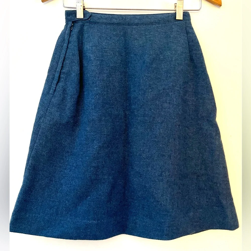 Vintage Ann Taylor Sportwear Designed by Gordon Ford Wool A-Line Short Skirt XS